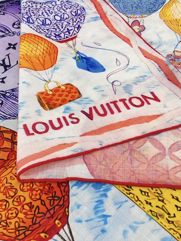 Louis Vuitton Scarf LVC00557